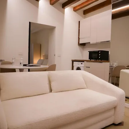アパート Prestige Boutique Homes-brera 3 *